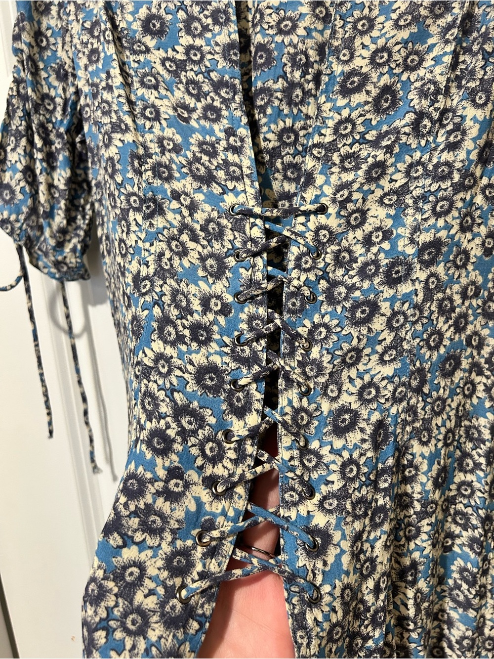 Like New Free People All Laced Up Mini Dress Blue/Ivory Floral Daisy Print - Picture 7 of 16